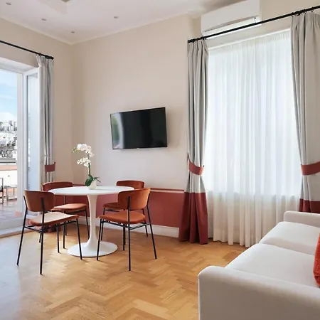Caracciolo 13 Rooftop & Apartamento *