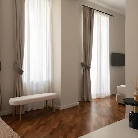 דירה Caracciolo 13 Rooftop & נאפולי