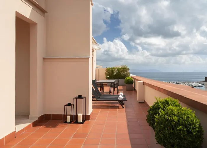 아파트 Caracciolo 13 Rooftop & *