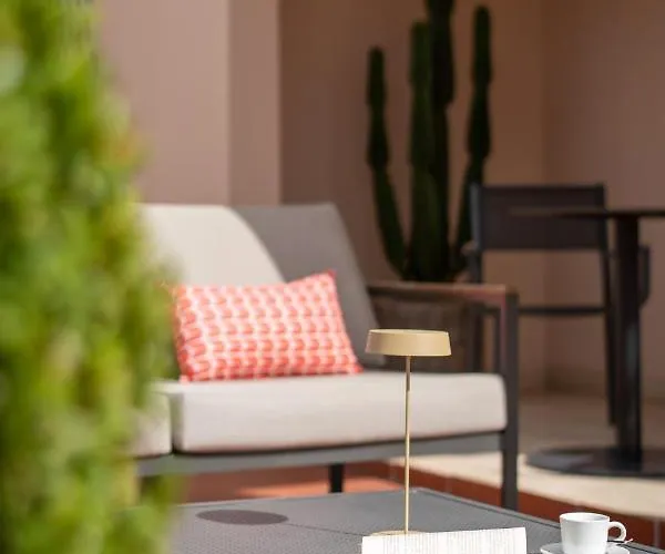 Caracciolo 13 Rooftop & * 나폴리