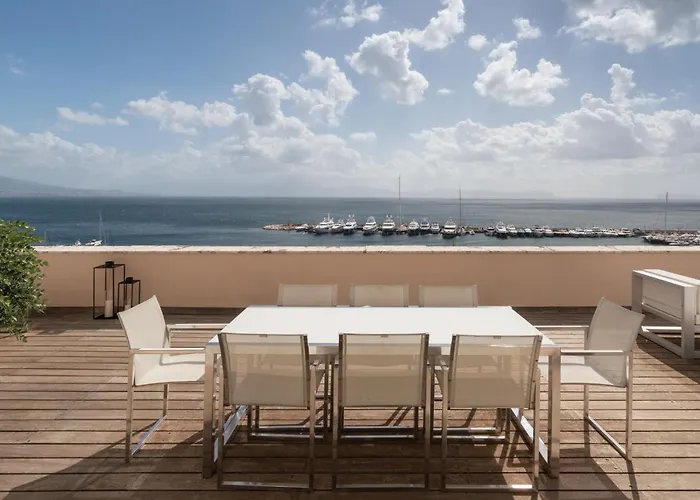 아파트 Caracciolo 13 Rooftop &