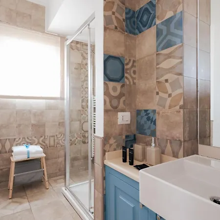 Caracciolo 13 Rooftop & * Naples