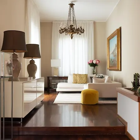 Caracciolo 13 Rooftop & Naples