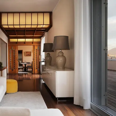 Caracciolo 13 Rooftop & *